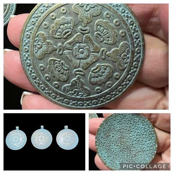 Set of 3 Turquoise Brass Medallions - Picture 1 of 5